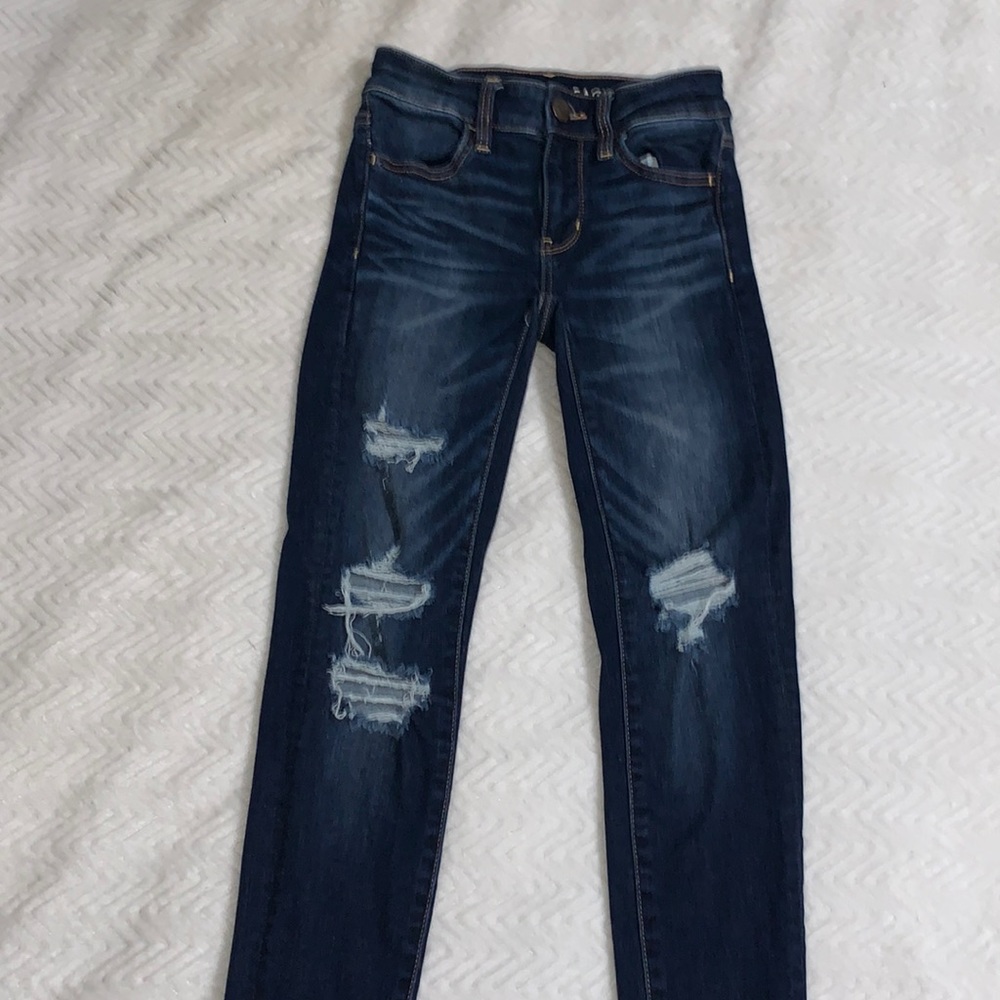 Dark wash American eagle jeans